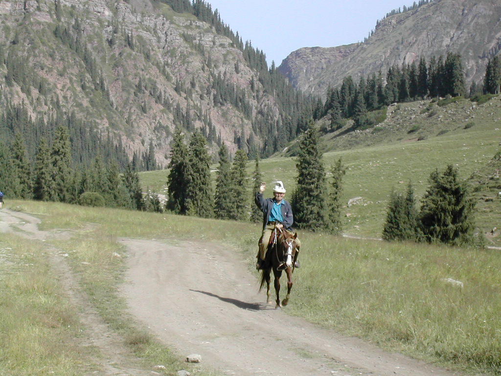 einheimischer-auf-pferd1
