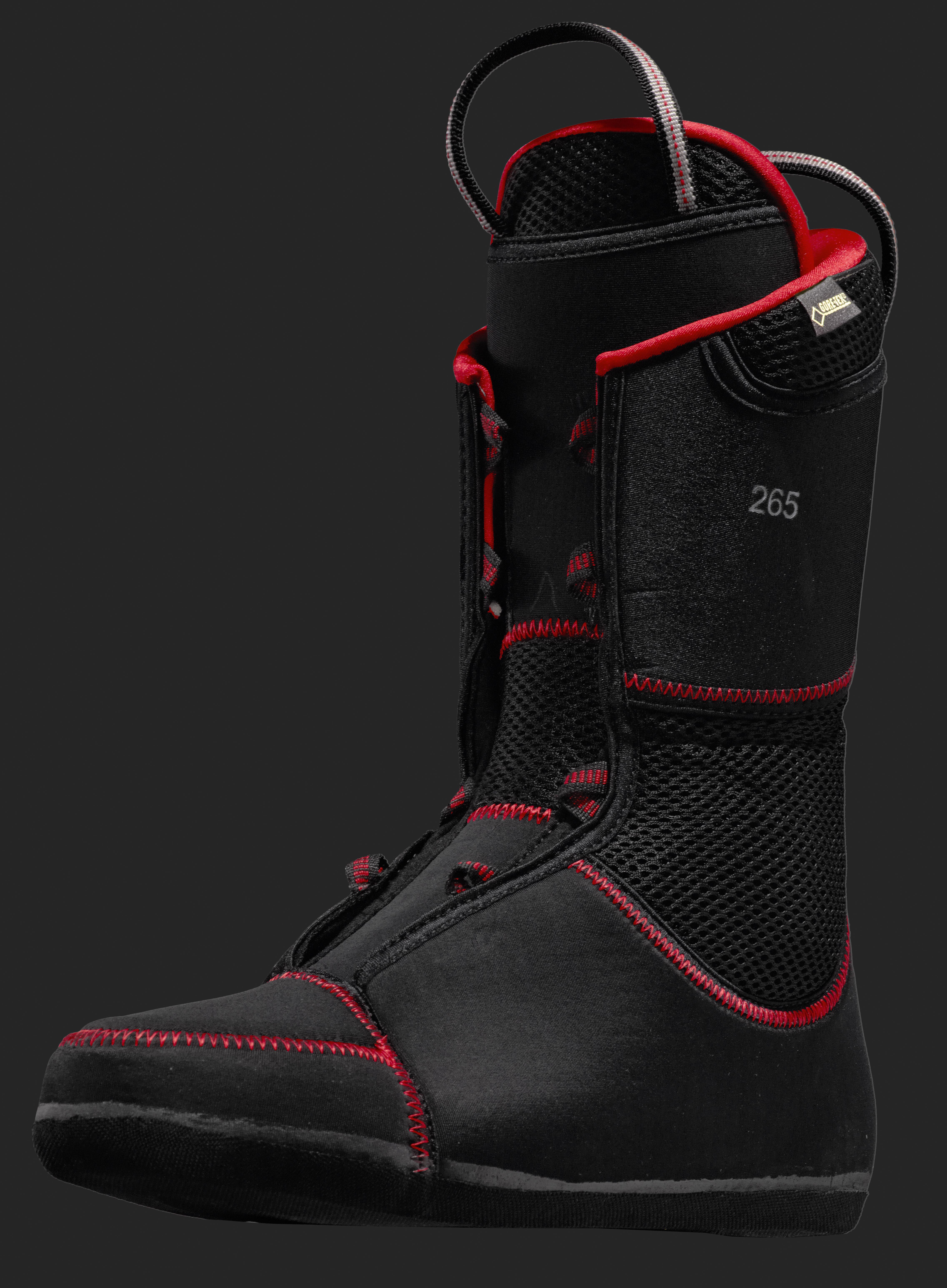 Este invierno, de secos con botas de esquí de montaña GORE-TEX de Dynafit y Scott | GORE-TEX Brand