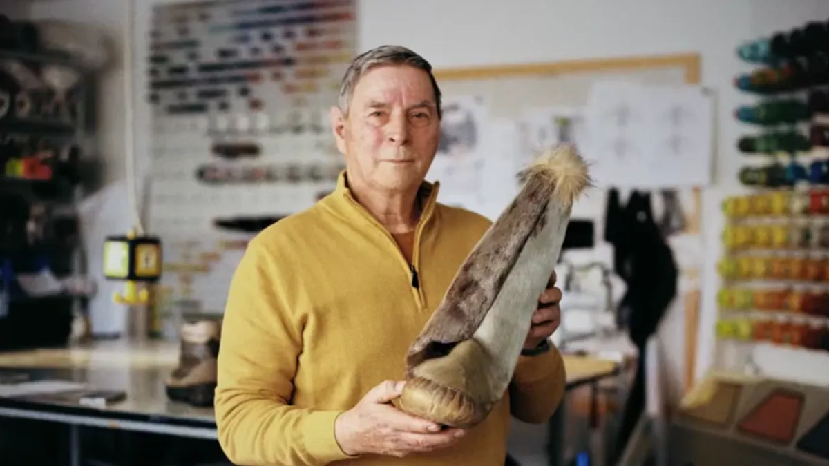 Thorger Hübner, holding a GORE-TEX Boot